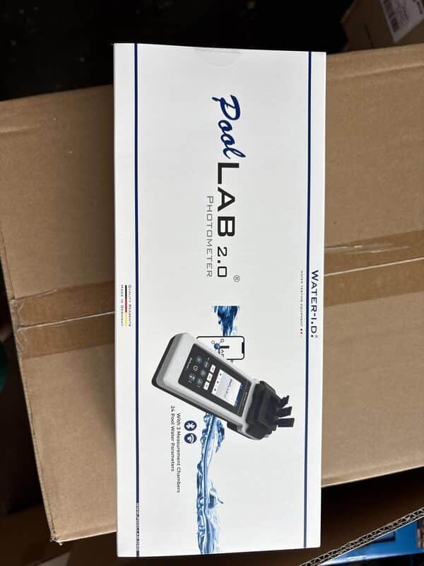 AlphFa PoolLAB 2.0 Special Edition avec 140 pastilles de test, testeur d'eau pour piscine (photomètre), Bluetooth, Wi-Fi, appareil de mesure du chlore, du pH, du phénol rouge, de l'alcalinité M et de