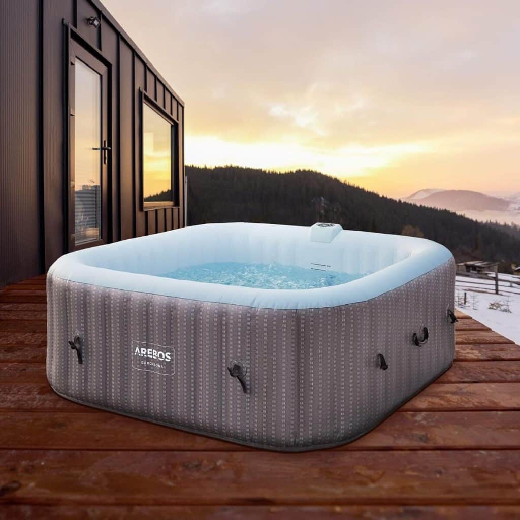Test du spa gonflable Arebos 2400W : détente à 6 personnes