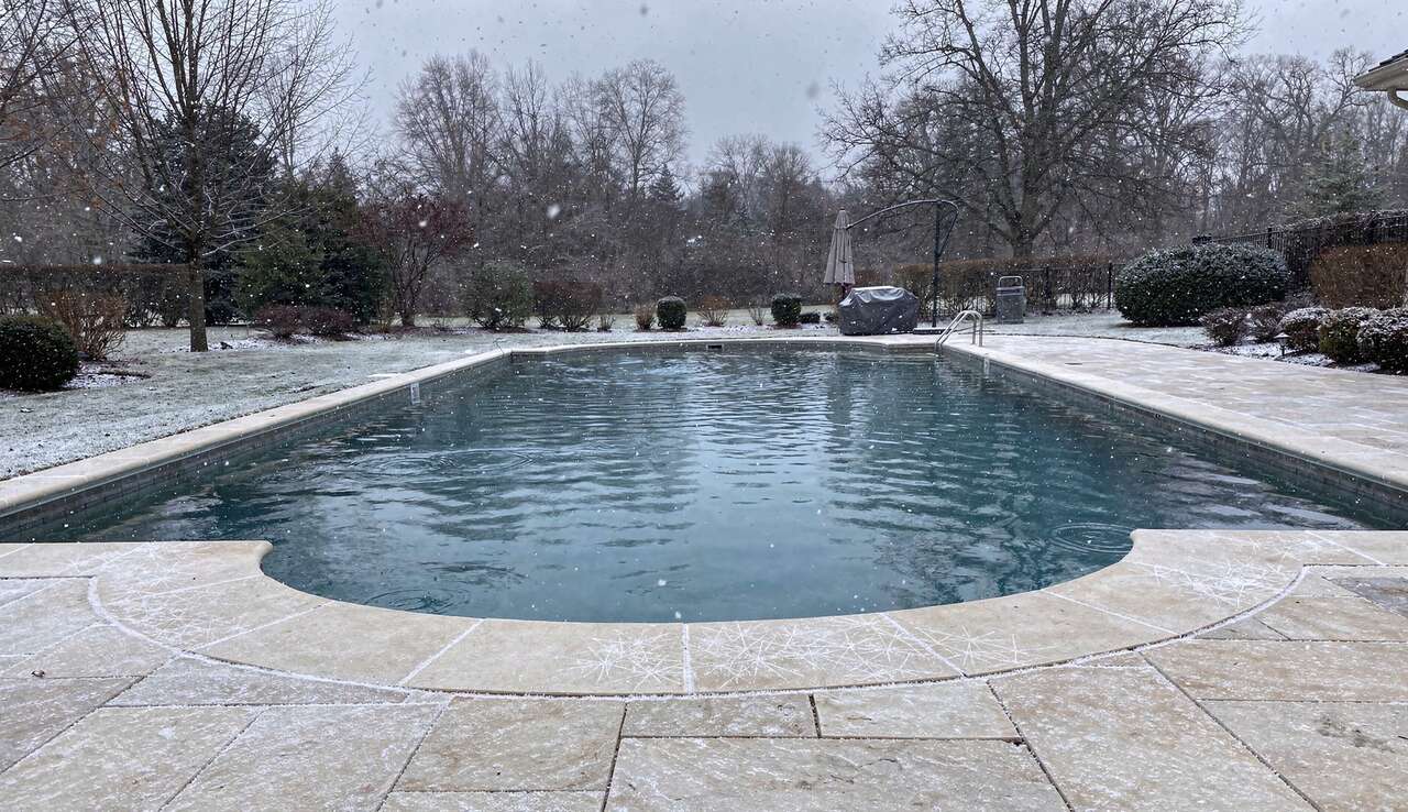 Entretien piscine en hiver : conseils pratiques