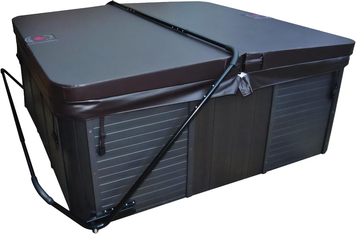 Test du lifter de couverture pour spa Canadian Spa Co.  Bottom Mount : fixation au sol